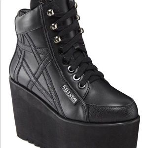 Platform trainers. New , with box .